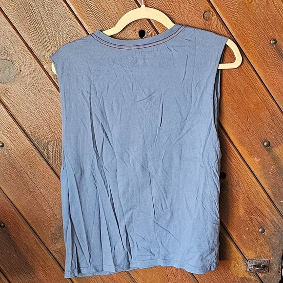 RVCA muscle tank size M - Picture 2 of 2